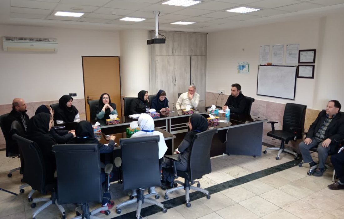 برگزاری جلسه جمع‌بندی آخر سال ۱۴۰۳ و هماهنگی تعطیلات نوروزی در بیمارستان تخصصی فجر تبریز