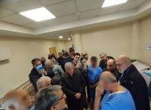 دیدار گرم و صمیمی مسئولان بنیاد شهید و امور ایثارگران استان آذربایجان شرقی و هنرمندان با جانبازان بستری در بیمارستان فجر تبریز به مناسبت روز پدر- ۱۳ دیماه ۱۴۰۴